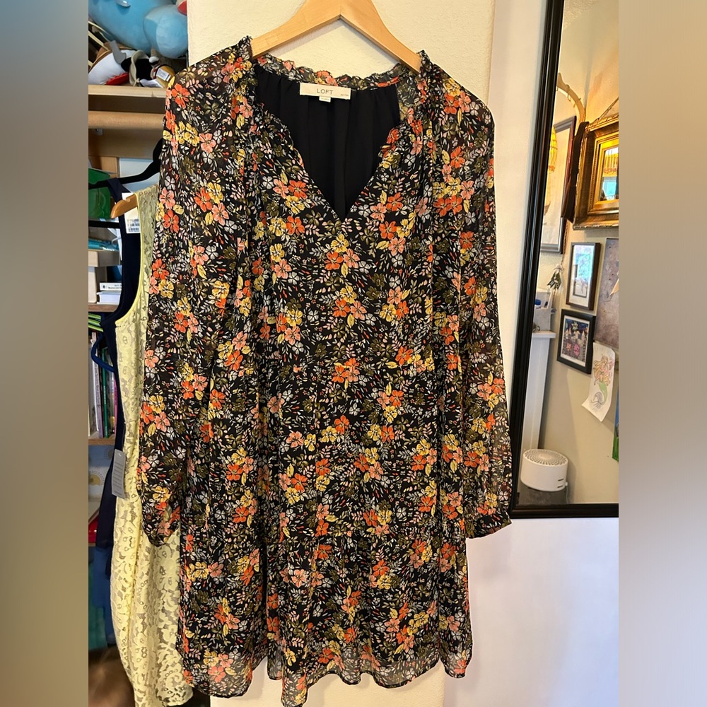 Anne Taylor LOFT Fall Floral peasant babydoll Dress